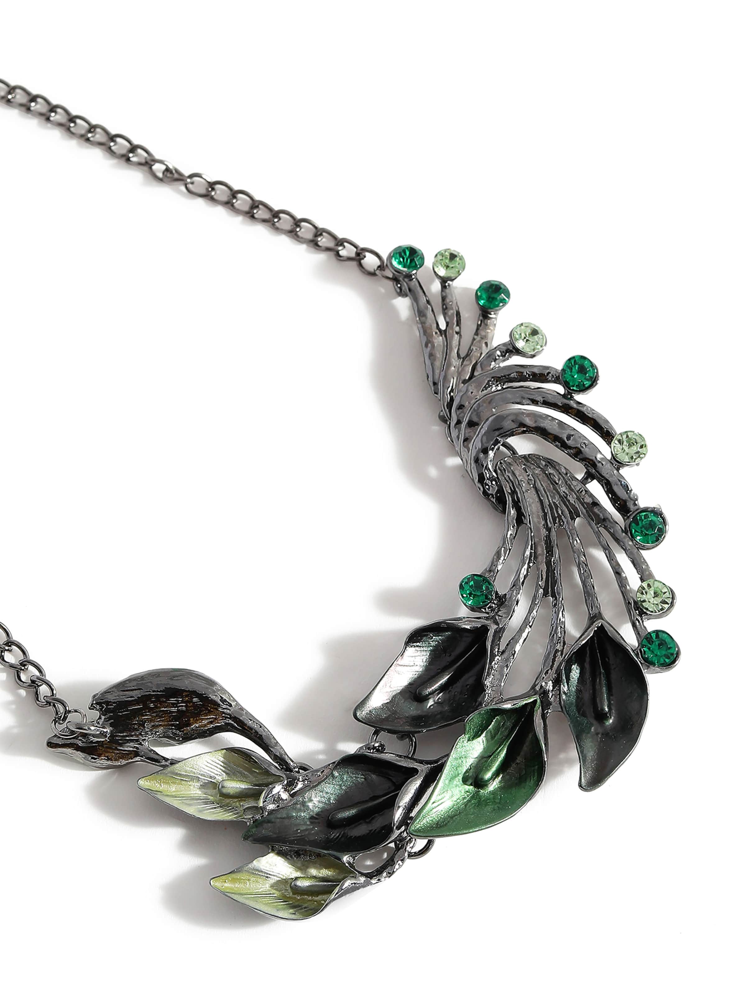 Set de bijuterii 'Amana' de la SOHI pe verde