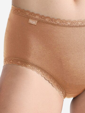 SLOGGI Slip '24/7 Cotton Lace' in Beige