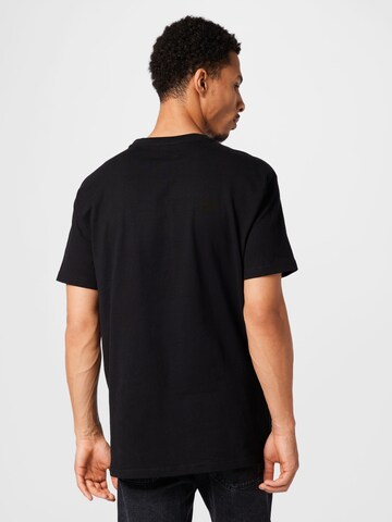 Tricou de la Mister Tee pe negru