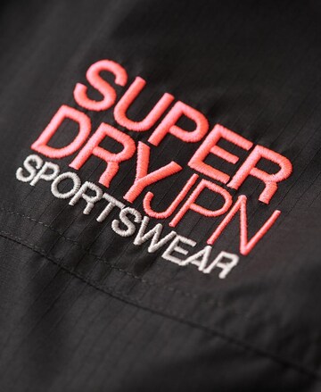 Superdry Tussenjas in Zwart