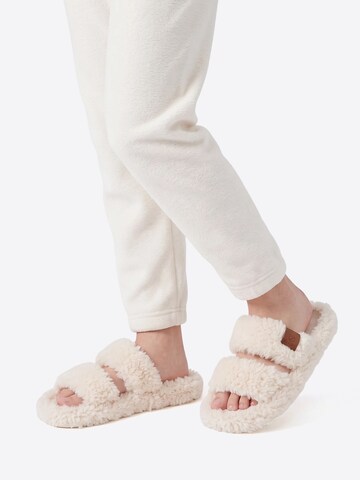 Youecci Slippers in Beige