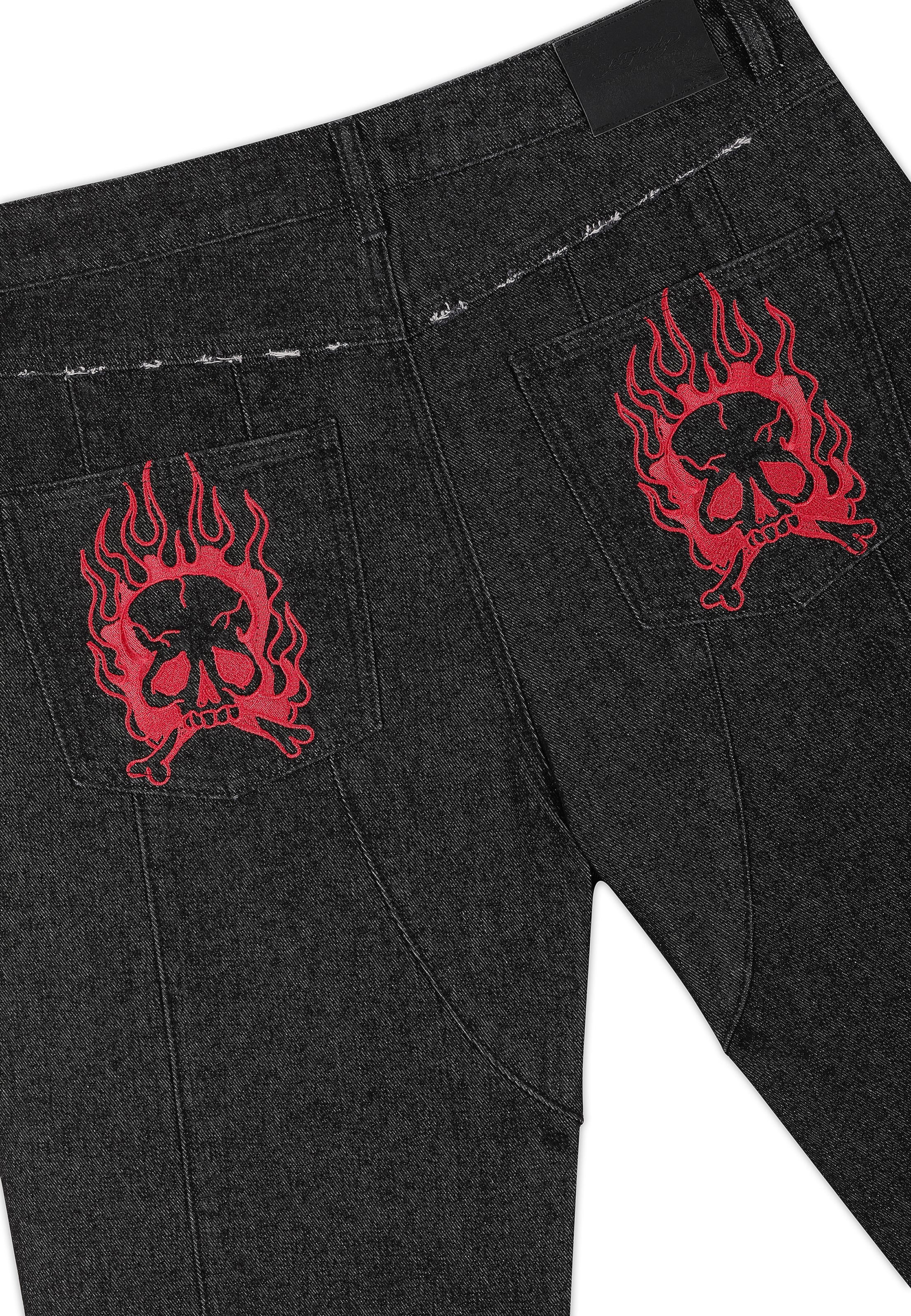 Ed Hardy Свободный крой Джинсы в Черный