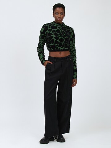 Influencer Pullover in Grün