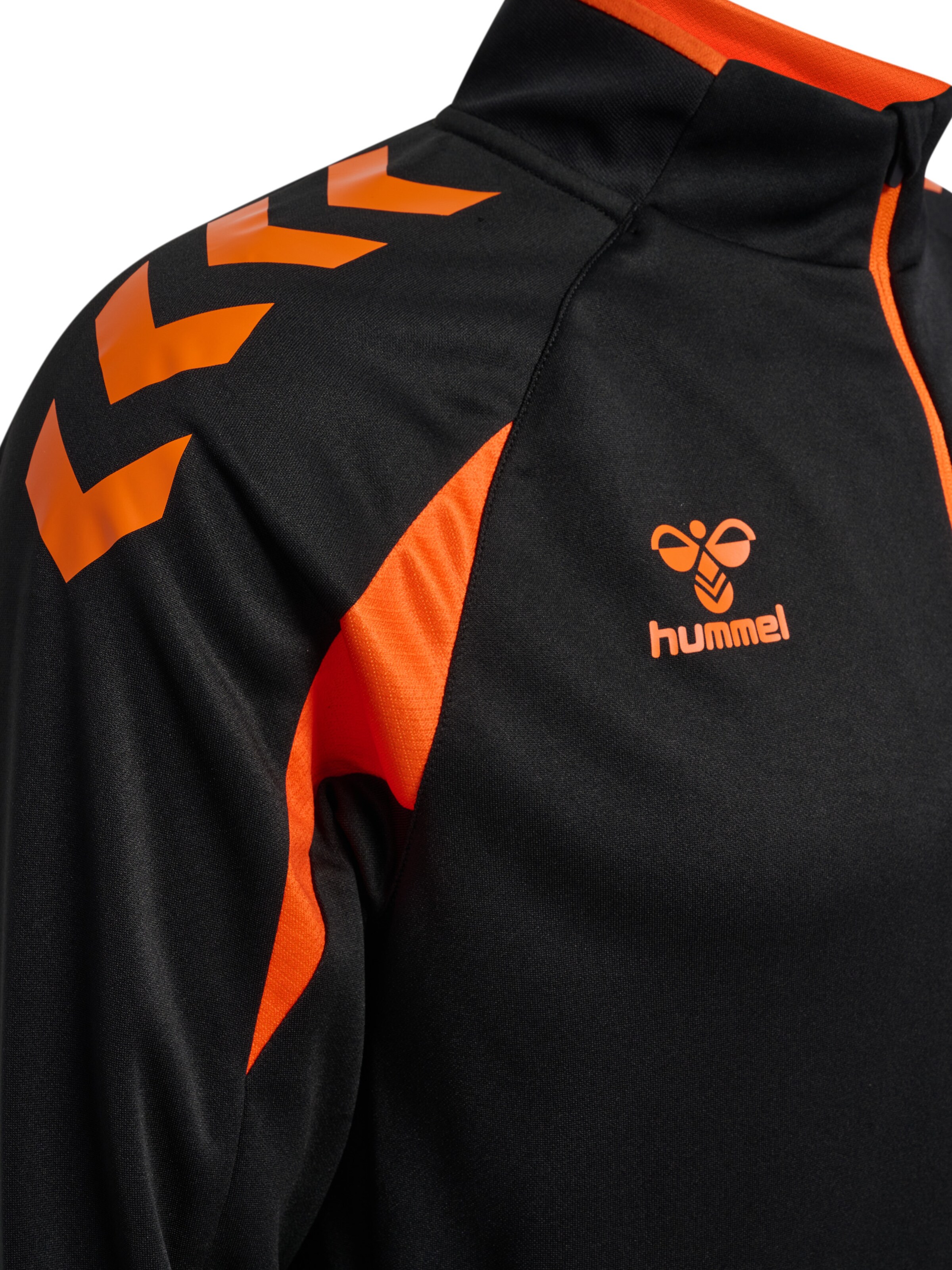 Hummel Sportsweatshirt in Zwart