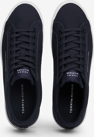 TOMMY HILFIGER Sneaker low 'Essential' i blå