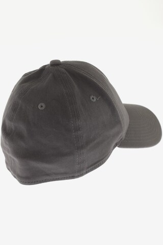NEW ERA Hut oder Mütze S in Grau