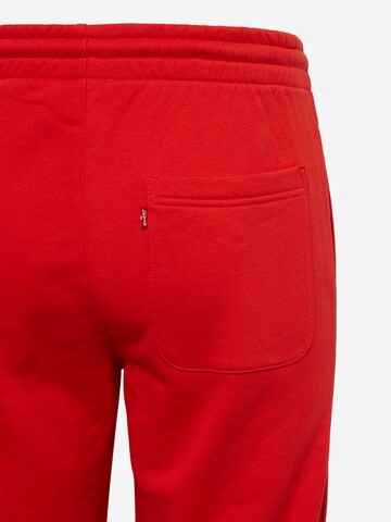 LEVI'S ® Tapered Broek 'Graphic Piping Sweatpant' in Rood