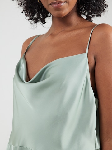 EVOKED Iltapuku 'VIRAVENNA' värissä vihreä