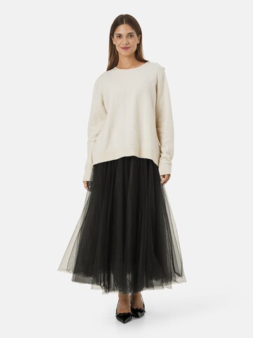 Masai Skirt 'Scarlet' in Black