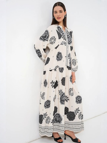 Bigdart Dress in Beige