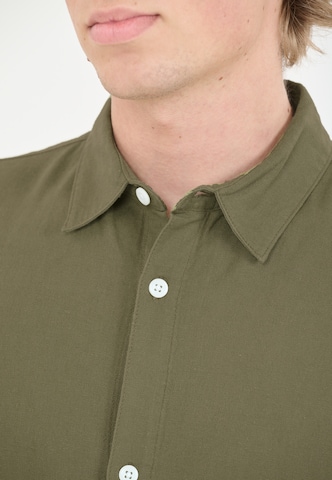 Cruz Regular fit Button Up Shirt 'Micky' in Green