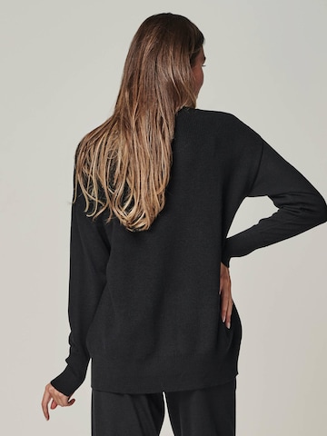 YOU LOOK PERFECT Pullover 'BELLA' in Schwarz