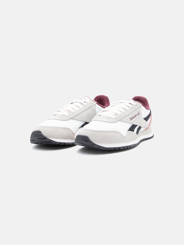 Reebok Sneaker 'CLASSIC' in Weiß