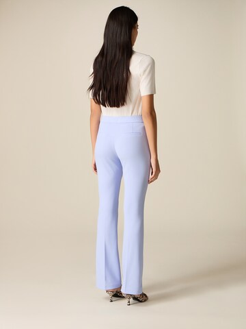 Flared Pantaloni di oltre in blu