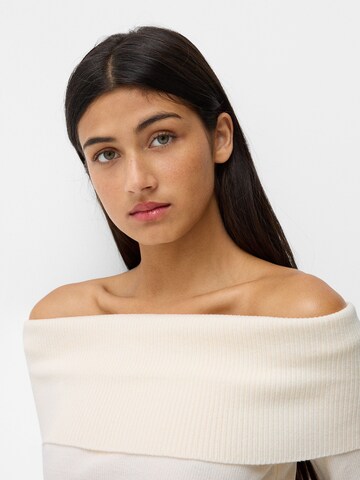 Bershka Sweater in Beige
