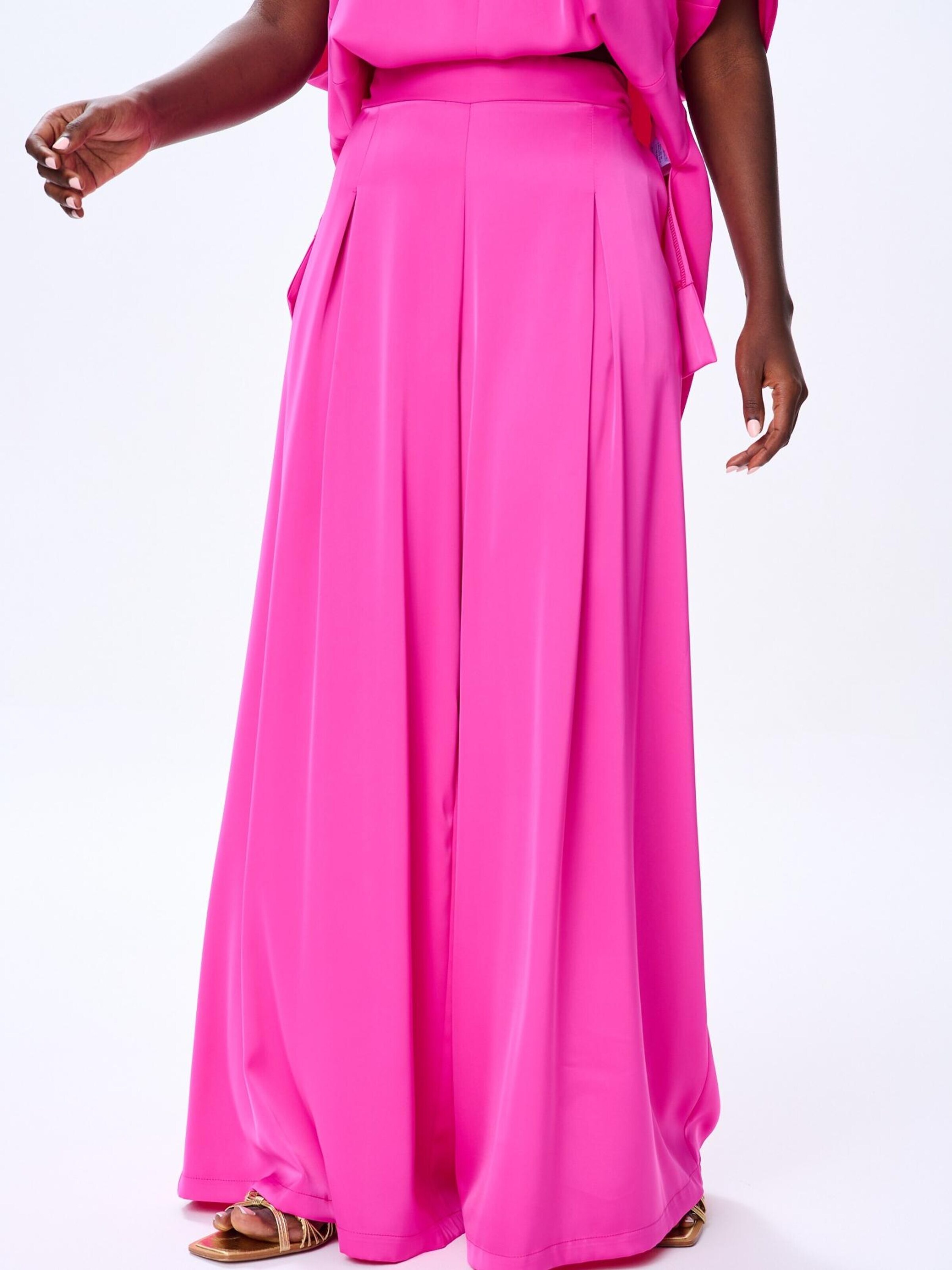 Blue Shadow Wide Leg Hose in Pink