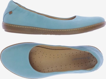 EL NATURALISTA Flats & Loafers in 40 in Blue: front