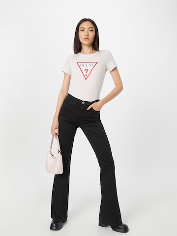 GUESS - Camiseta en rosa