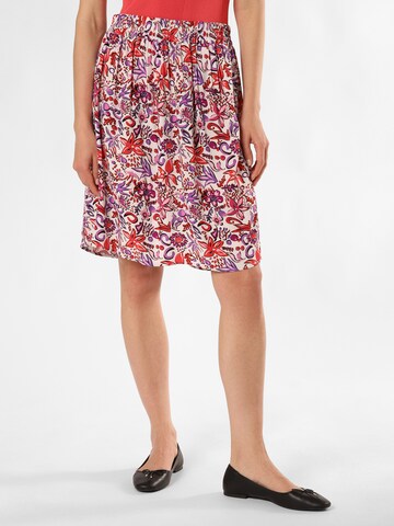 Marie Lund Skirt in White: front