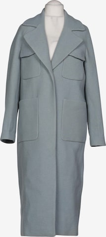 EDITED Mantel S in Blau: Vorderseite