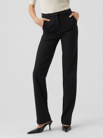Vero Moda Tall Slimfit Παντελόνι 'Zamira' σε μαύρο: μπροστά