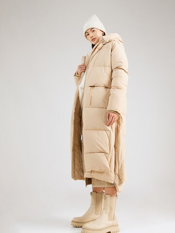 Embassy of Bricks and Logs Vinterkappa 'LOURDES PUFFER COAT' i beige