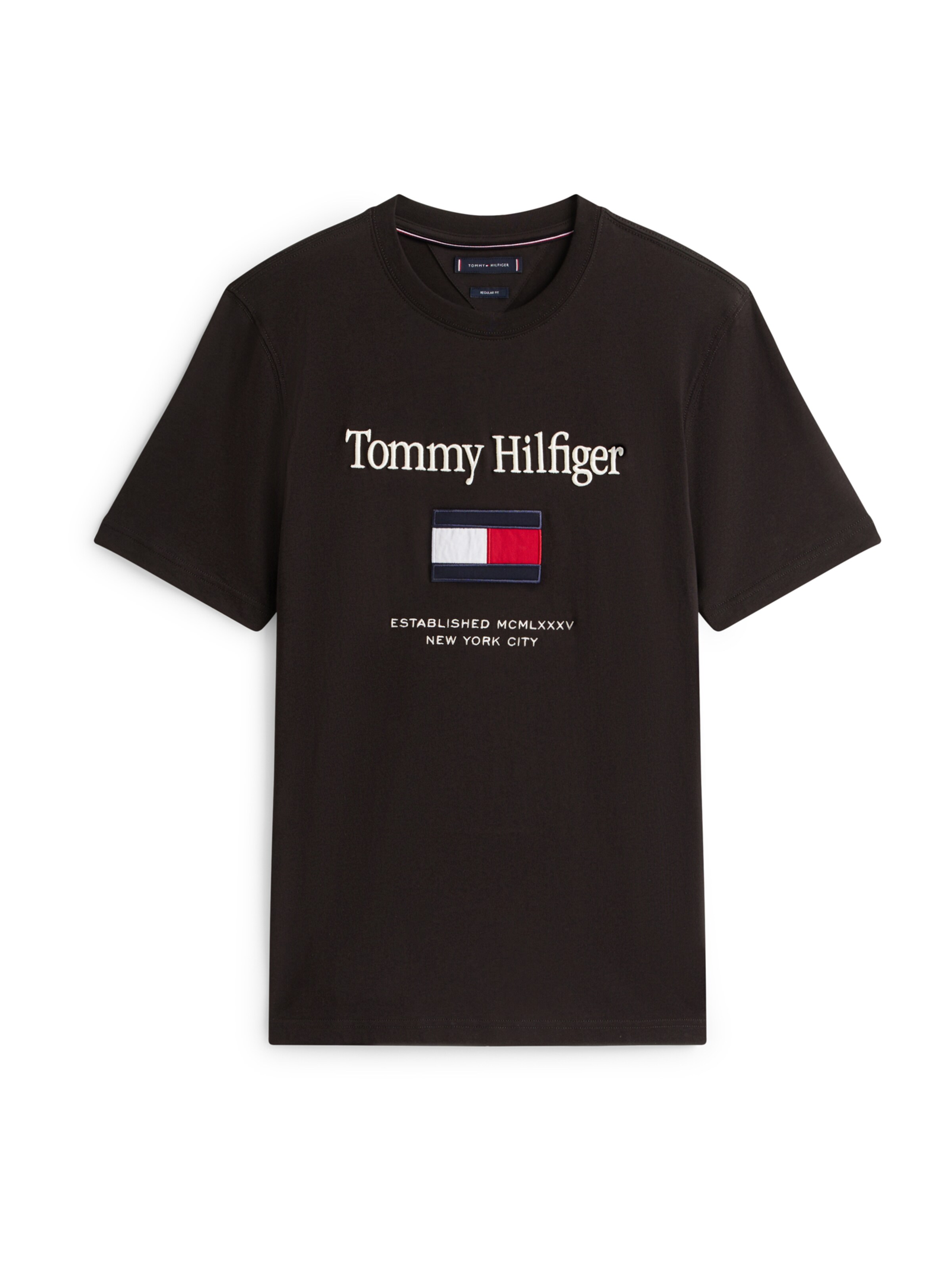 TOMMY HILFIGER T-shirt i svart: framsida