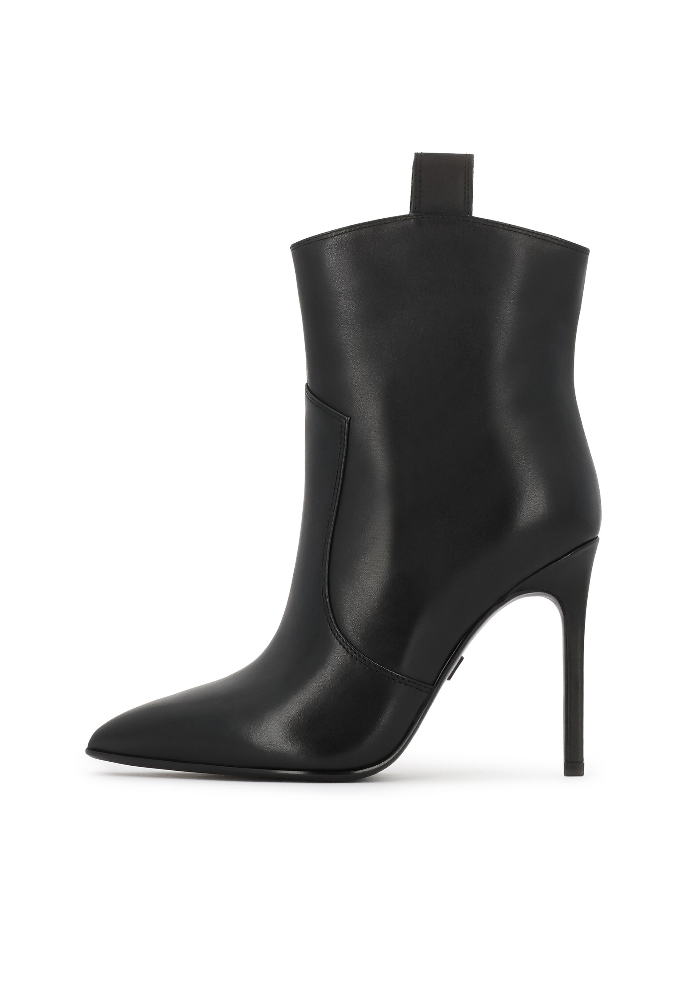 Boots di Kazar in nero: frontale