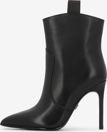 KazarLežerne čizme - crna boja: prednji dio