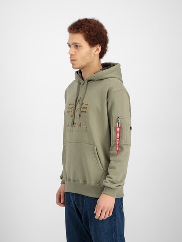 ALPHA INDUSTRIES Sweatshirt in Grün: Vorderseite
