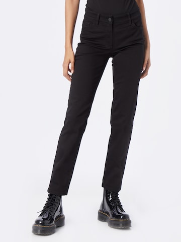 GERRY WEBER Regular Jeans in Zwart: voorkant
