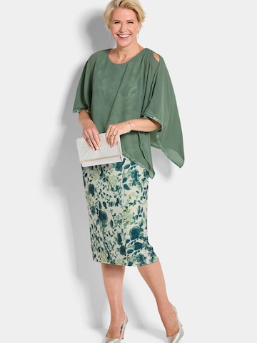 Goldner Jurk in Groen: voorkant