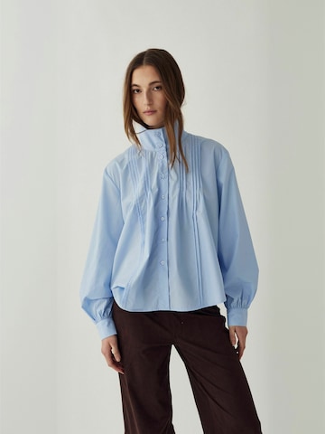 Tricou ' N-Maysyn ' de la Noella pe albastru