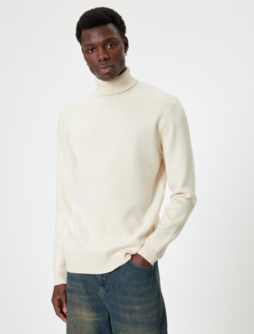 Koton Sweater in White: front