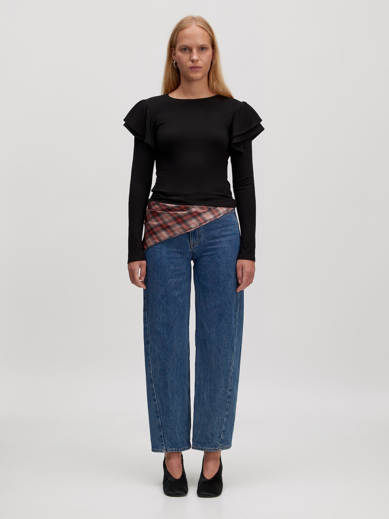 EDITED Produkte Shirt 'Elvira' schwarz