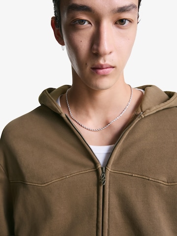 Bershka Collegetakki värissä ruskea