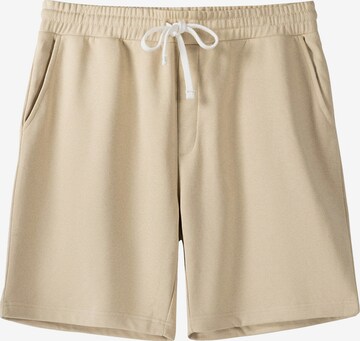 Bershka Loosefit Shorts in Beige: predná strana