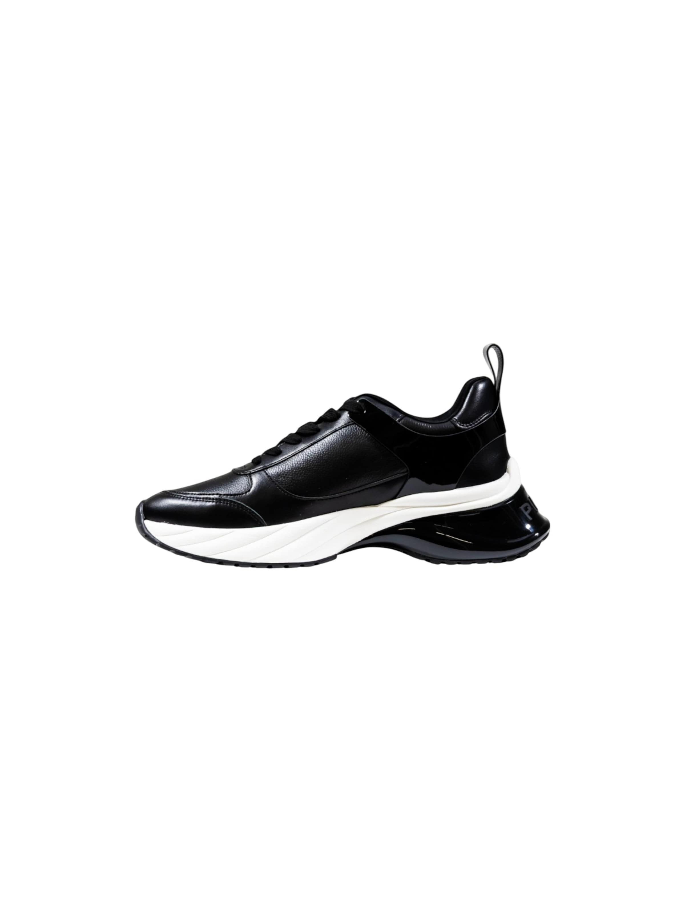 Sneaker bassa 'ARIEL 02 - TUMBLED SS0027P025' di PINKO in nero