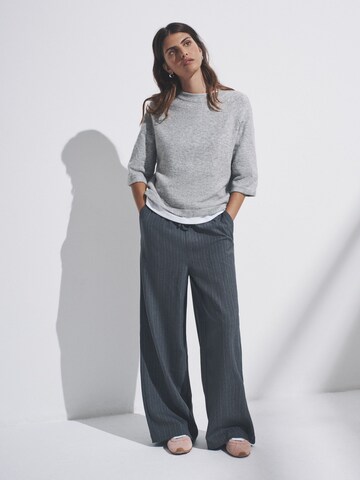 The Set Regular Hose in Grau