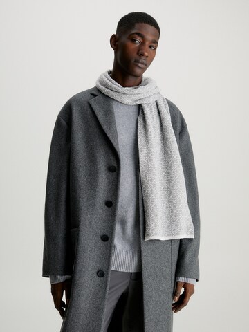 Calvin Klein Sjaal in Grijs: voorkant
