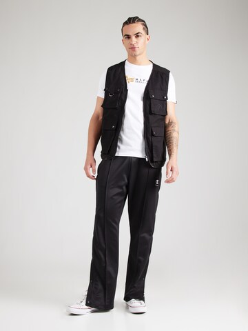 ALPHA INDUSTRIES Футболка в Белый