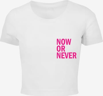 Merchcode Shirt 'Now Or Never' in White: front