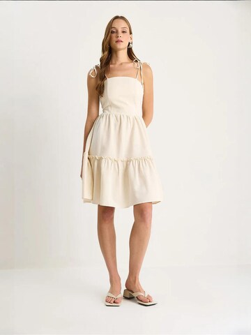 Bianco Lucci Summer Dress in Beige