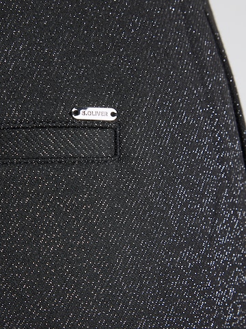 s.Oliver Široke hlačnice Hlače z naborki | črna barva