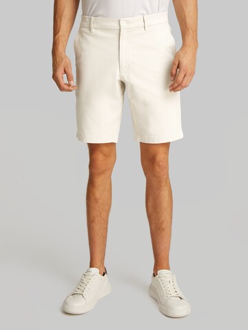 Calvin Klein Slim fit Chino trousers in Beige: front