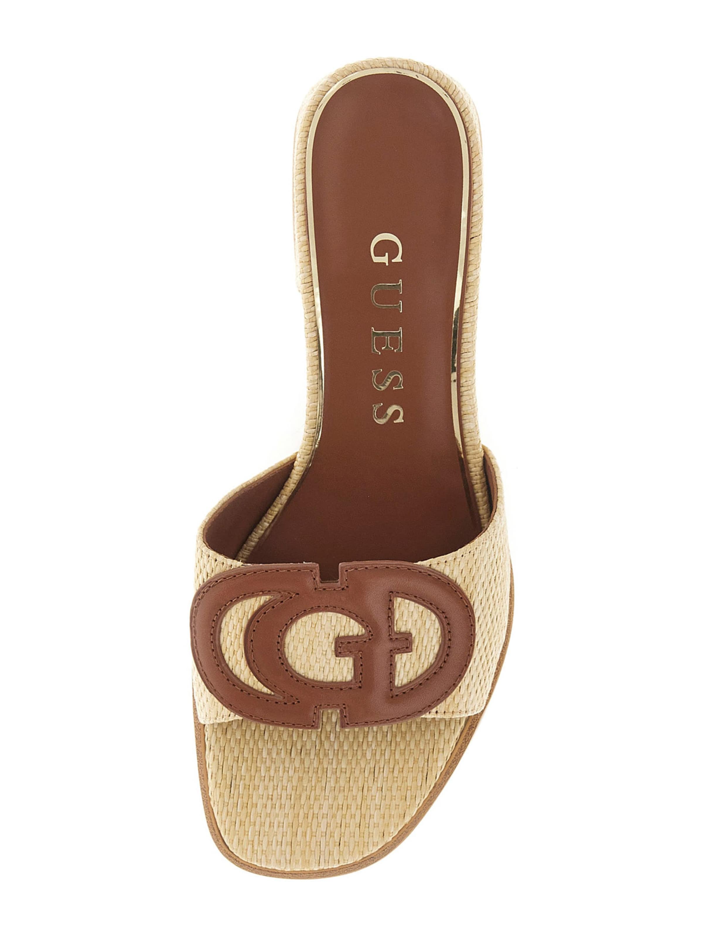 GUESS - Zapatos abiertos 'CERINNA2' en beige