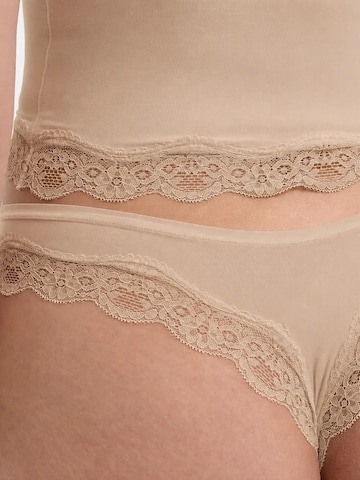 Haut 'Deep Neck Lace Top' cfab en beige