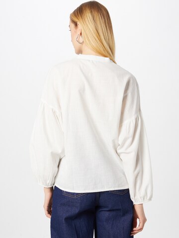 Trendyol Blouse in White