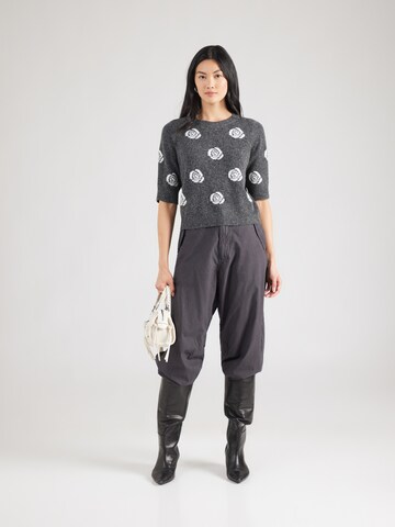 VERO MODA Pulóver 'VMDOFFY INTARSIA' - szürke