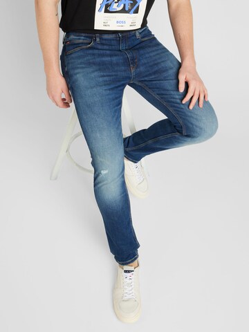 Slimfit Jeans '734' de la HUGO pe albastru: față